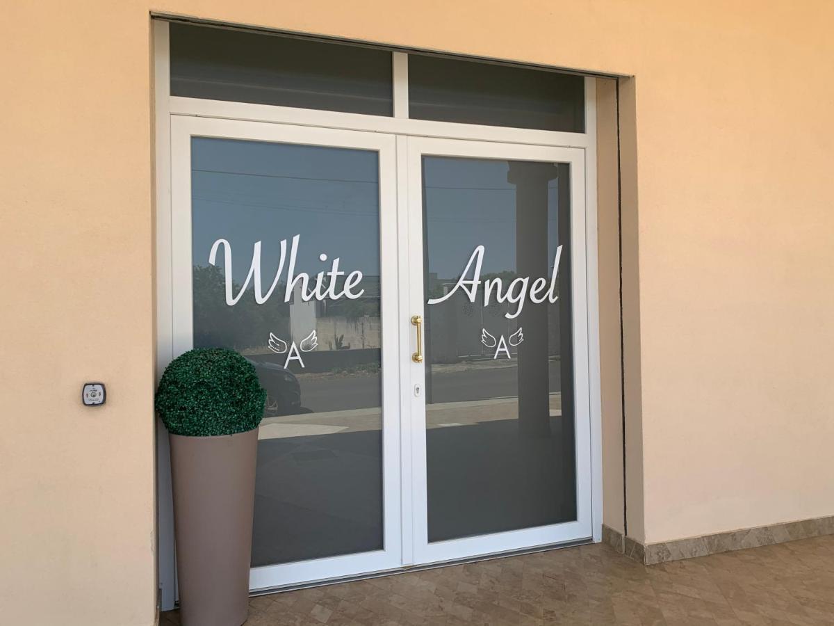 Monolocali White Angel Apartments ポルト・チェザーレオ エクステリア 写真