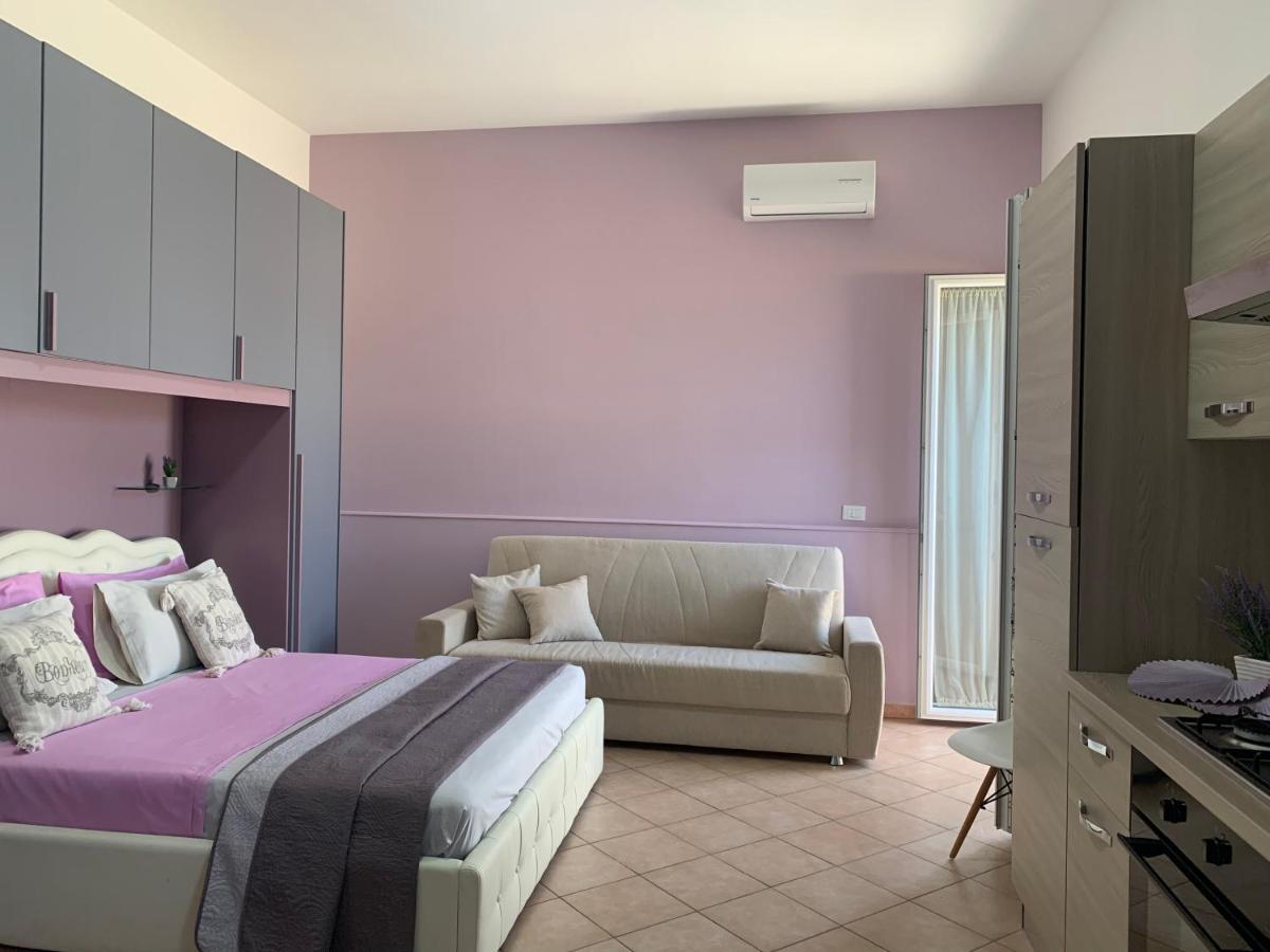 Monolocali White Angel Apartments ポルト・チェザーレオ エクステリア 写真