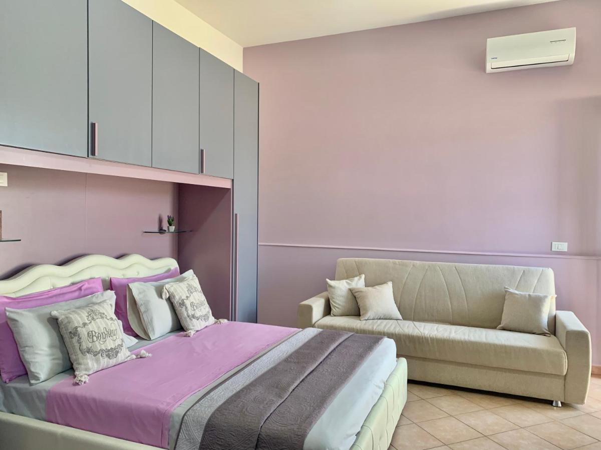 Monolocali White Angel Apartments ポルト・チェザーレオ エクステリア 写真