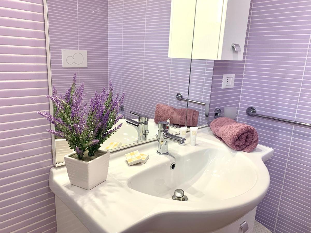 Monolocali White Angel Apartments ポルト・チェザーレオ エクステリア 写真