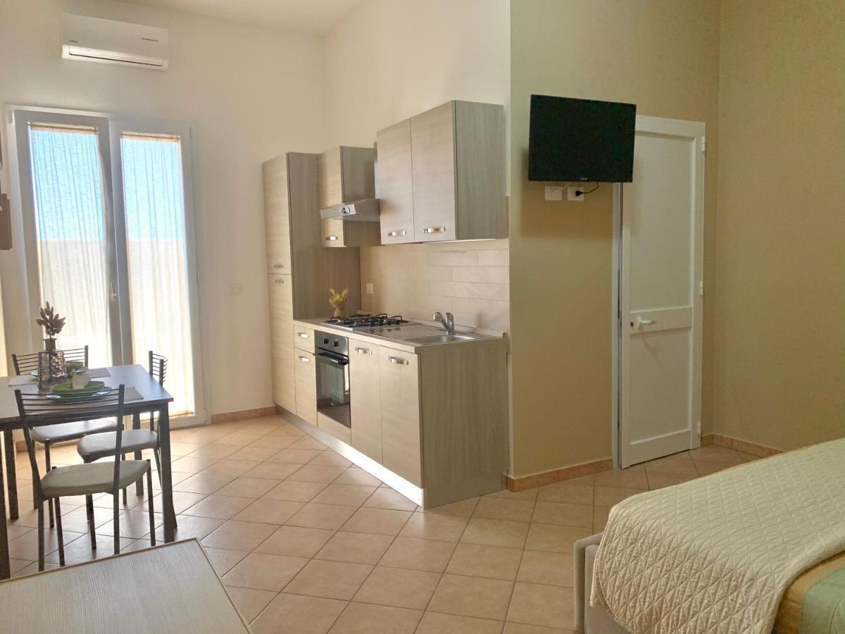 Monolocali White Angel Apartments ポルト・チェザーレオ エクステリア 写真