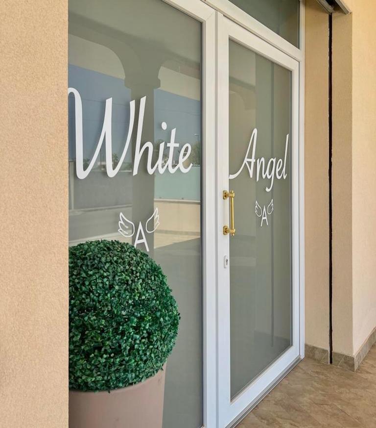Monolocali White Angel Apartments ポルト・チェザーレオ エクステリア 写真