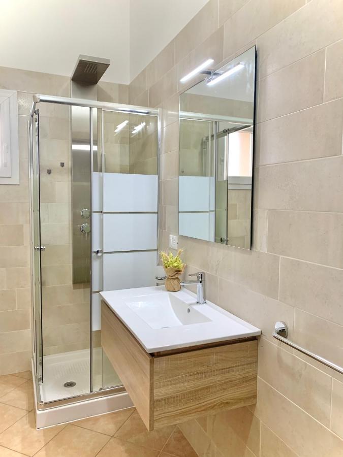 Monolocali White Angel Apartments ポルト・チェザーレオ エクステリア 写真